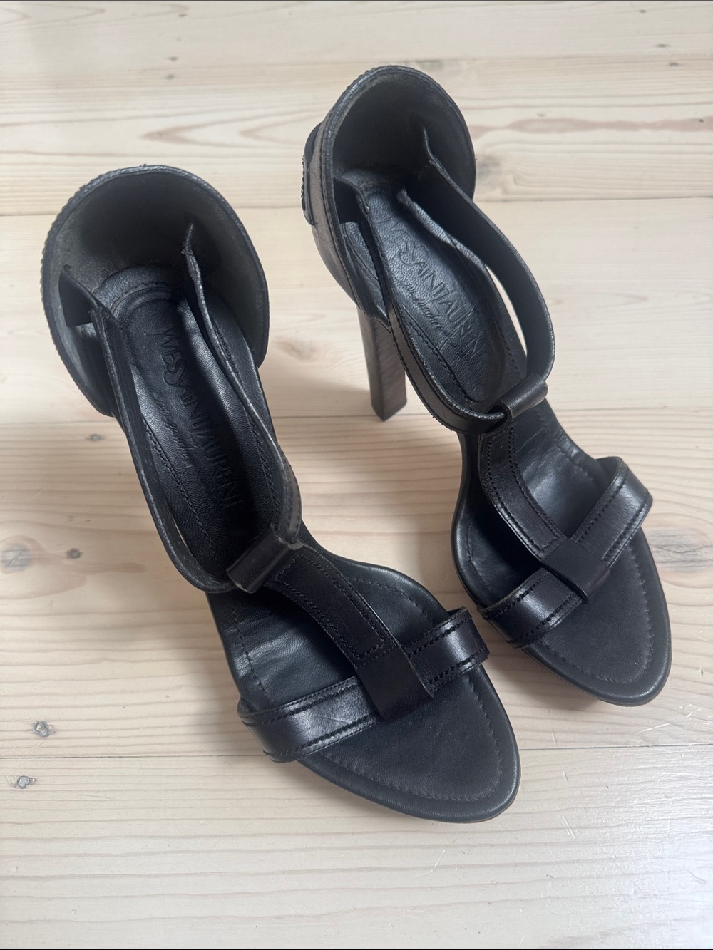 YSL black leather heels Sz. 39